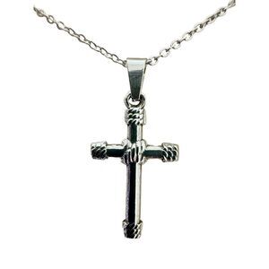 Stainless Steel Polished Silver Tone Cross Pendant With 18' Chain Necklace